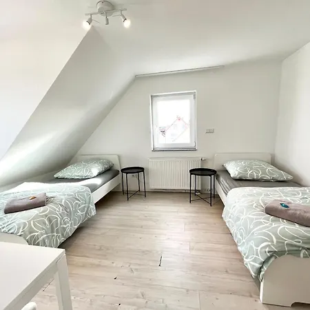 Handwerker - Parkplatz Vor Der Tuere - Balkon - Bis Zu 6 Personen Heilbronn