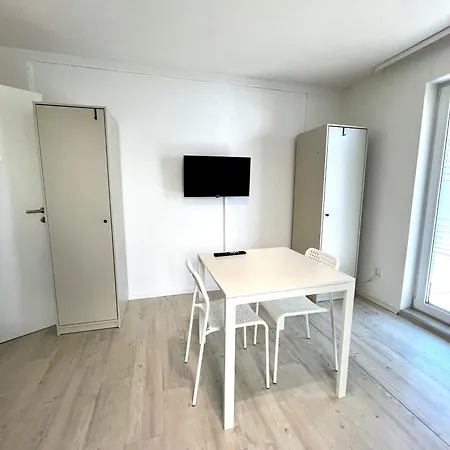 Handwerker - Parkplatz Vor Der Tuere - Balkon - Bis Zu 6 Personen * Heilbronn