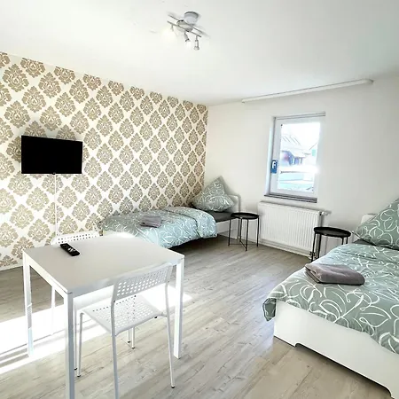Ganze Wohnung - Parkplatz - Balkon - Wlan * Heilbronn