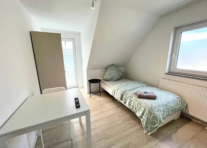 Handwerker Wohnung - Parkplatz Vor Der Tuere - Balkon - Bis Zu 6 Personen Heilbronn