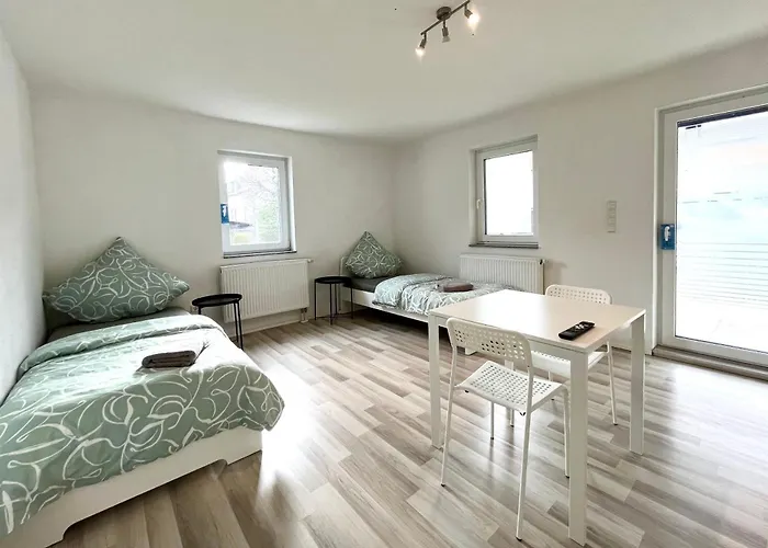 Handwerker Wohnung - Parkplatz Vor Der Tuere - Balkon - Bis Zu 6 Personen