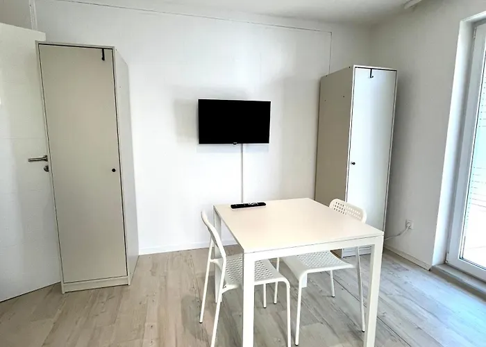 Handwerker Wohnung - Parkplatz Vor Der Tuere - Balkon - Bis Zu 6 Personen * Heilbronn